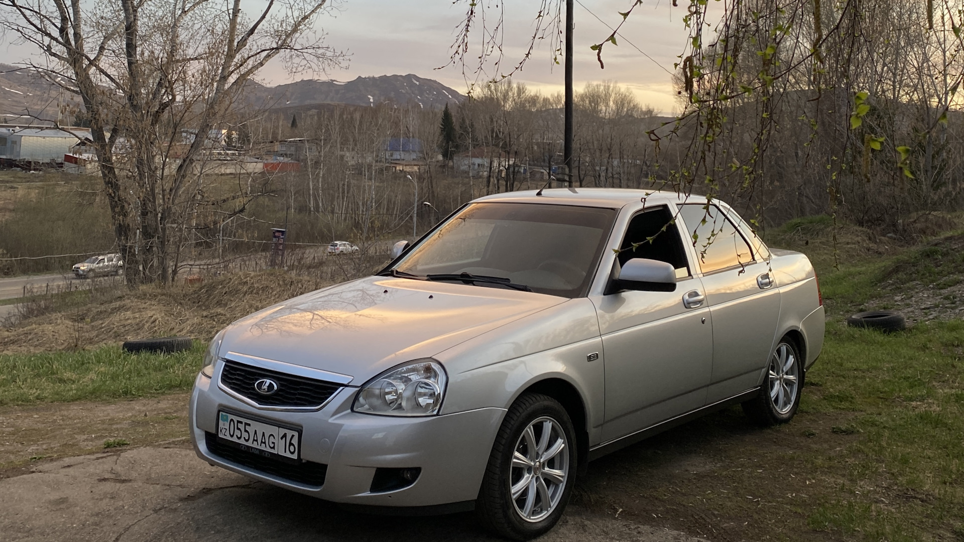 Lada Приора седан 1.6 бензиновый 2014 | LUXE на DRIVE2