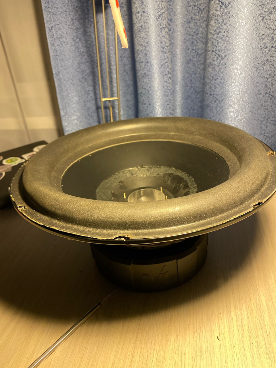 Ремонт саба — Lada Приора хэтчбек, 1,6 л, 2015 года | автозвук | DRIVE2