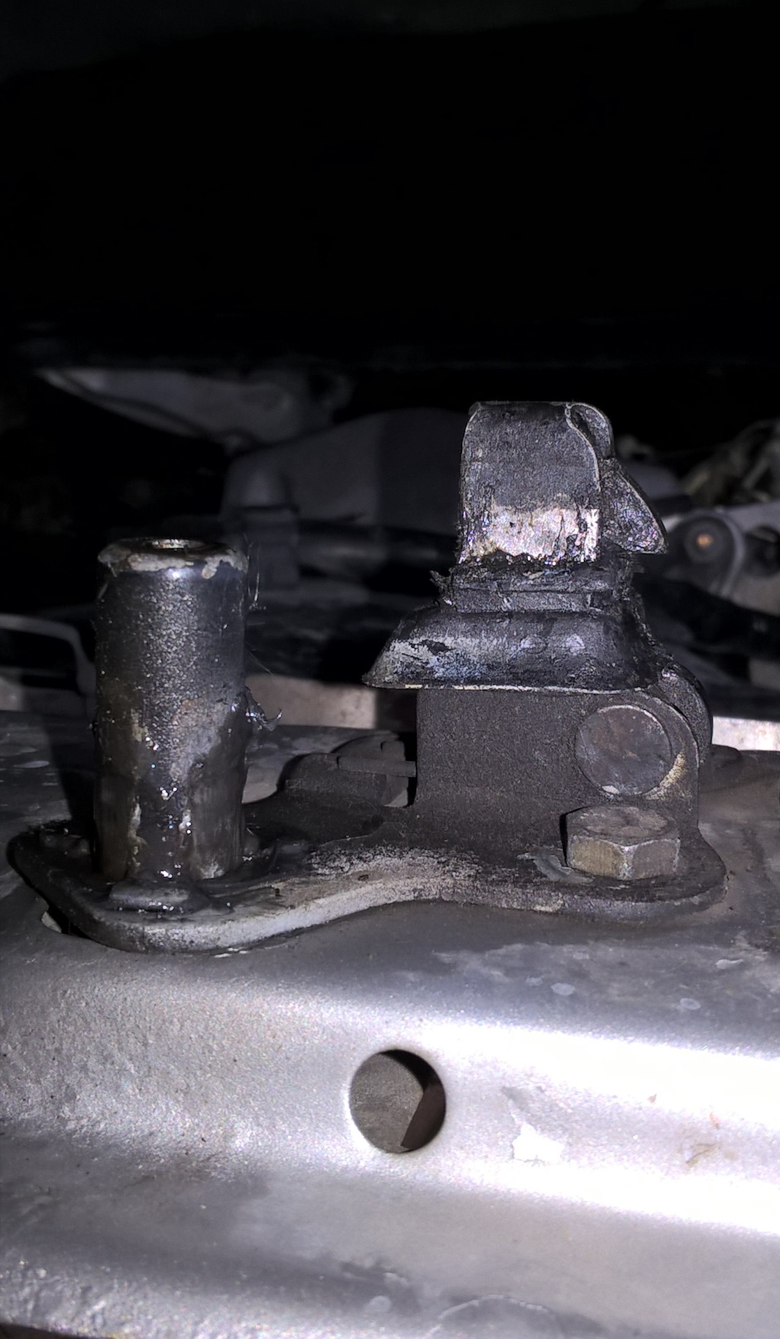 Устранение сумашедшего скрипа под капотом на мерседес w124 — DRIVE2