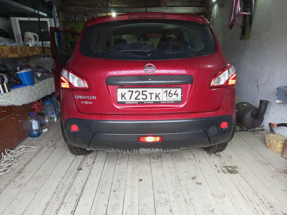 Задние противотуманные фары. — Nissan Qashqai (1G), 2 л, 2011 года ...