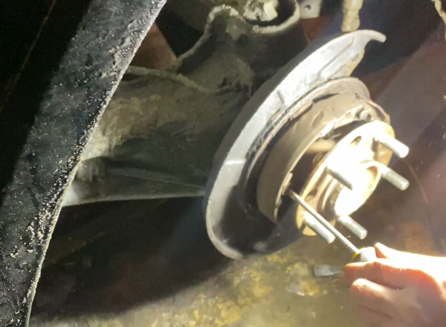 Подробно как в гараже заменить ступицу заднего колеса в сборе (замена ...