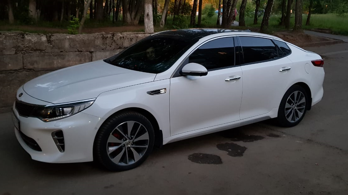 Kia Optima k5 gt белая