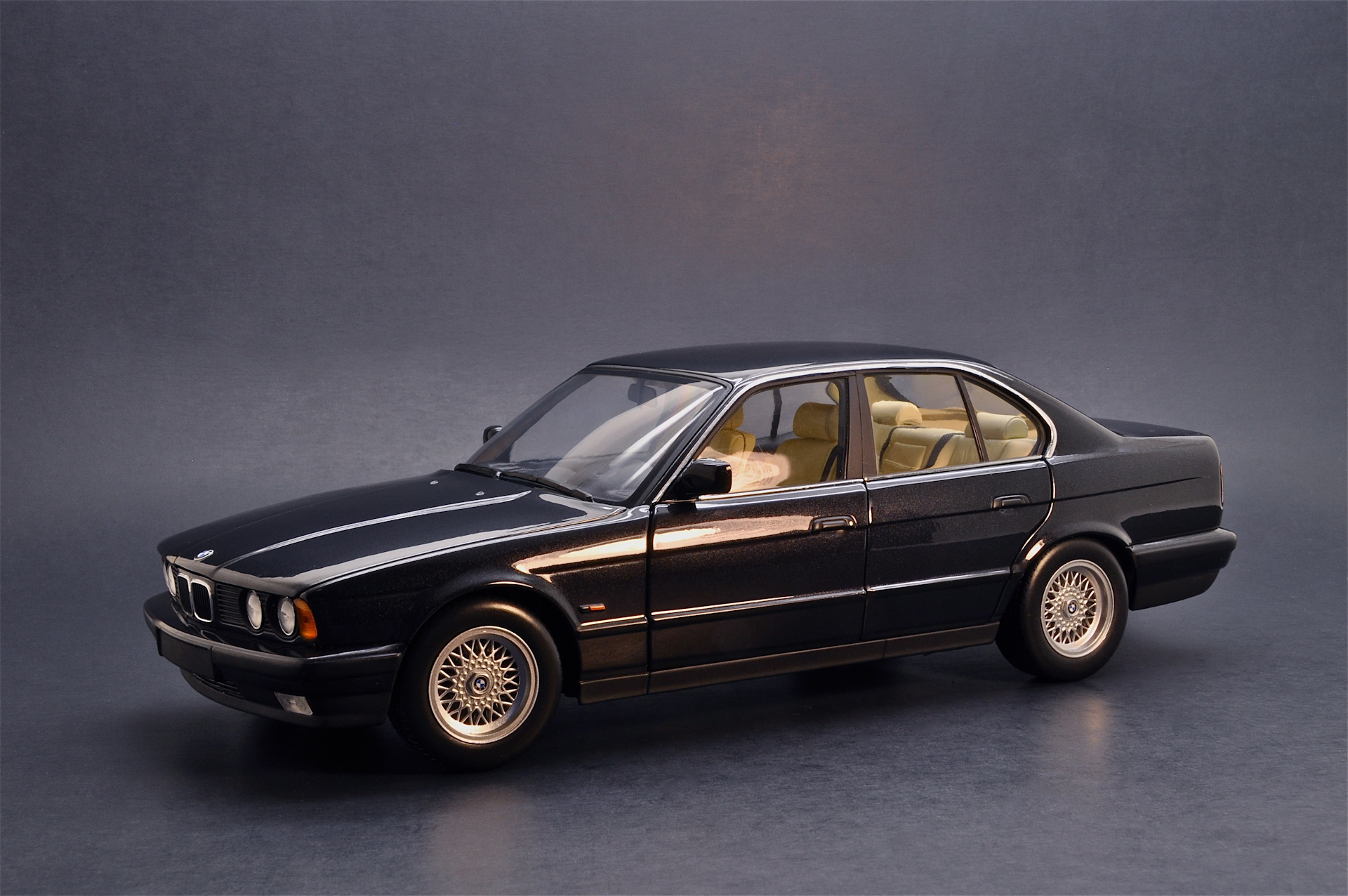 Minichamps 1/18 BMW E34 535i, Cosmos Black. — Сообщество «Масштабные  Модели» на DRIVE2