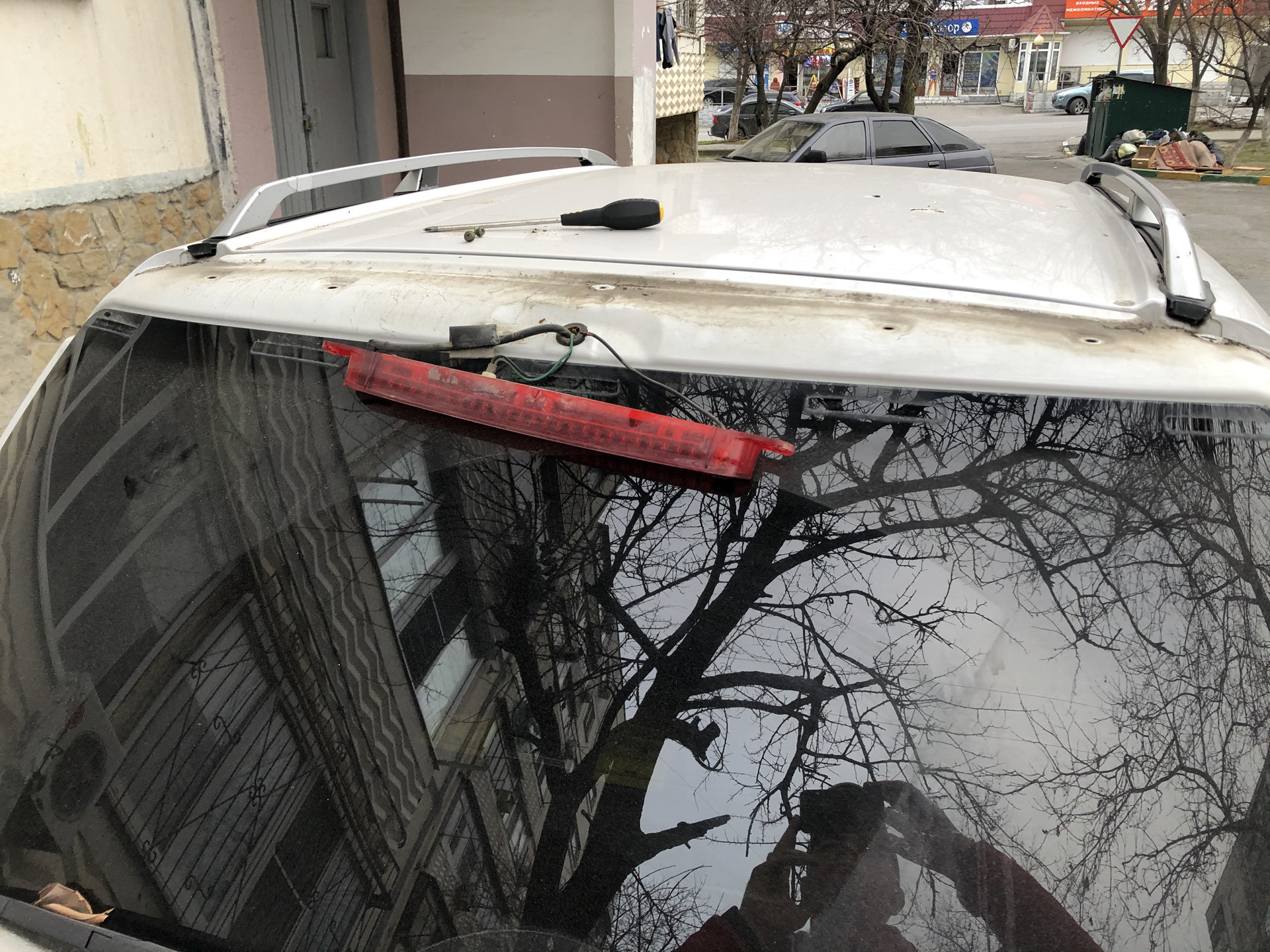 уплотнитель спойлера ваз 2114. замена спойлера. испанский спойлер на форд фокус 2 хэтчбек. спойлер форд фокус 2 st. задний спойлер на ваз 2114.