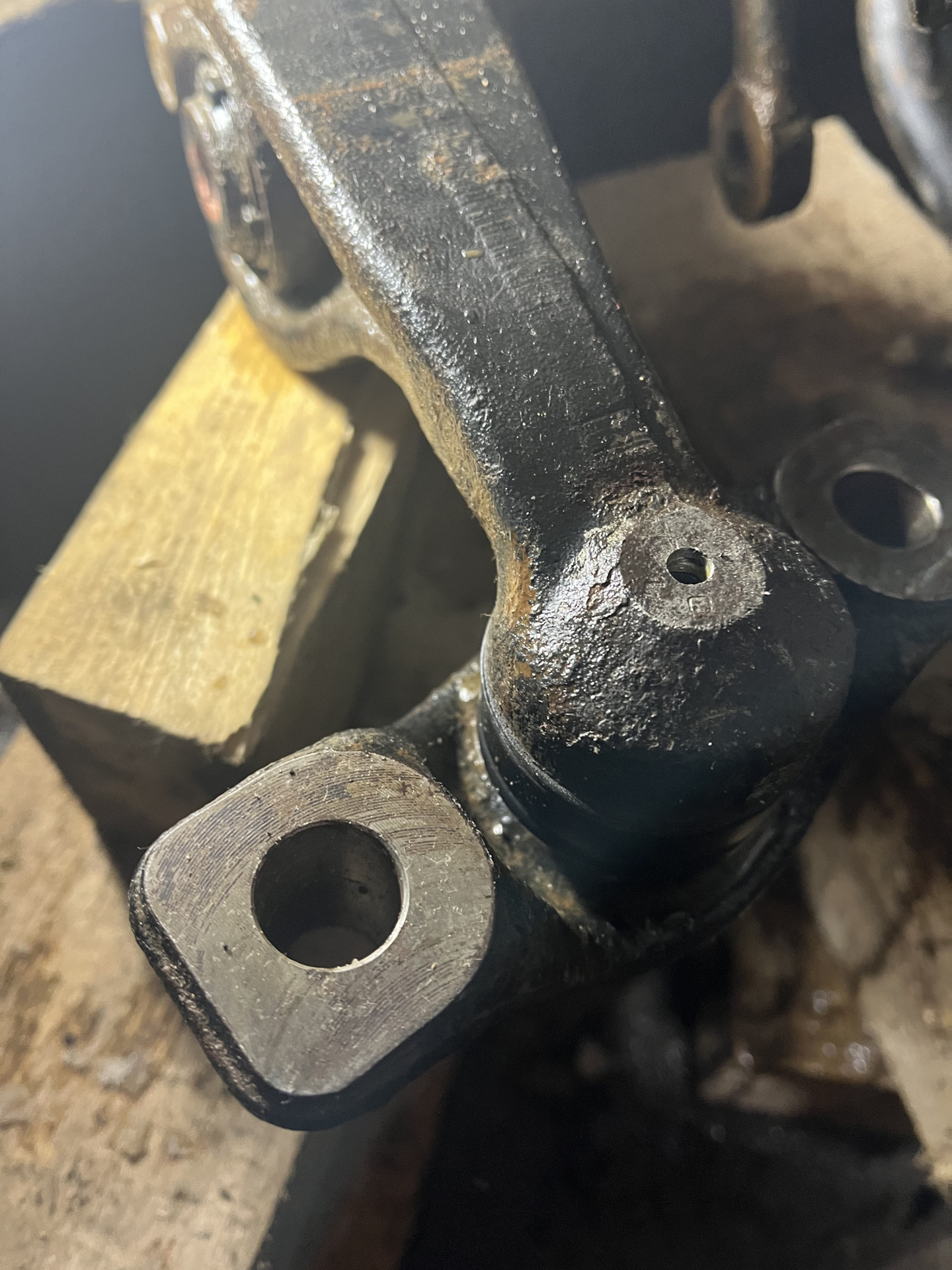 Тавотницы в нижние шаровые, замена пыльника — Mazda 6 (2G) GH, 2 л ...