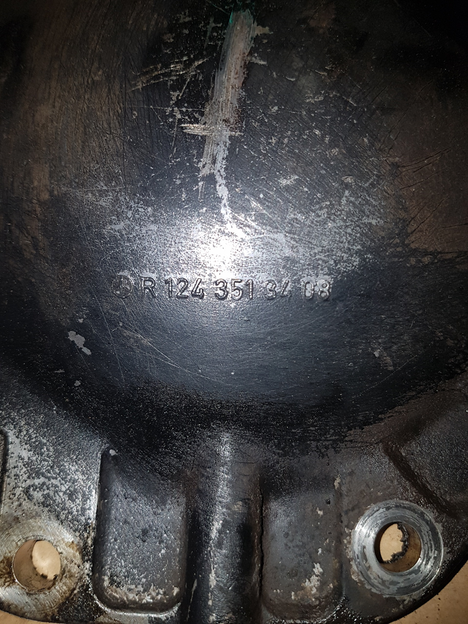 Photo from the logbook Mercedes-Benz C-Class (W202). Found on photo: A1243513708