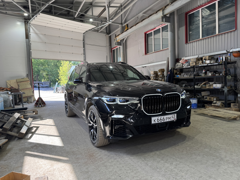 Фото в бортжурнале BMW X7 (G07)