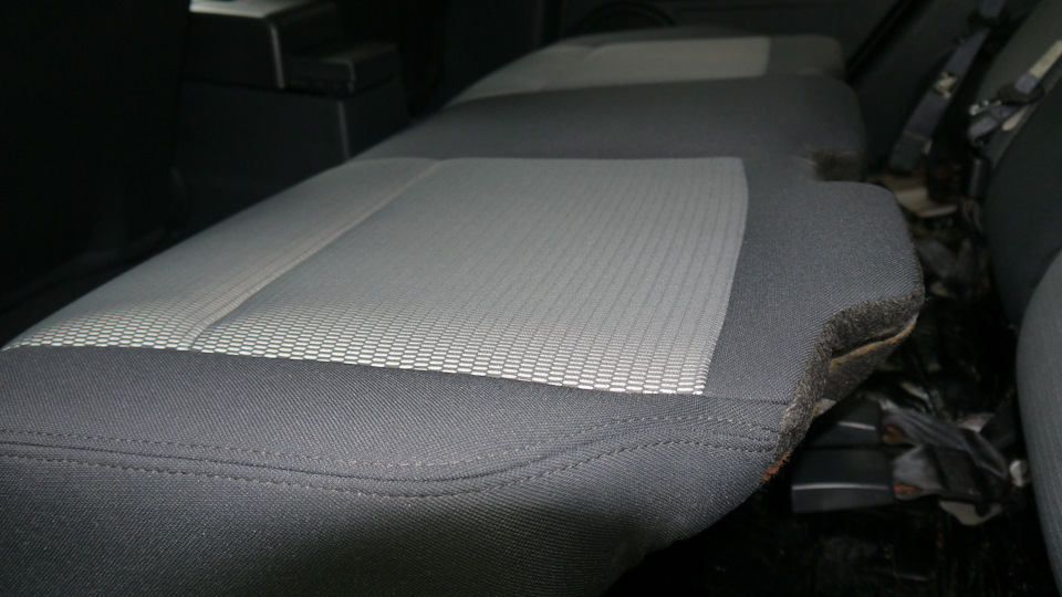 Вода под передним ковриком дубль 2 — Lada Приора Купе, 1,6 л, 2012 года ...