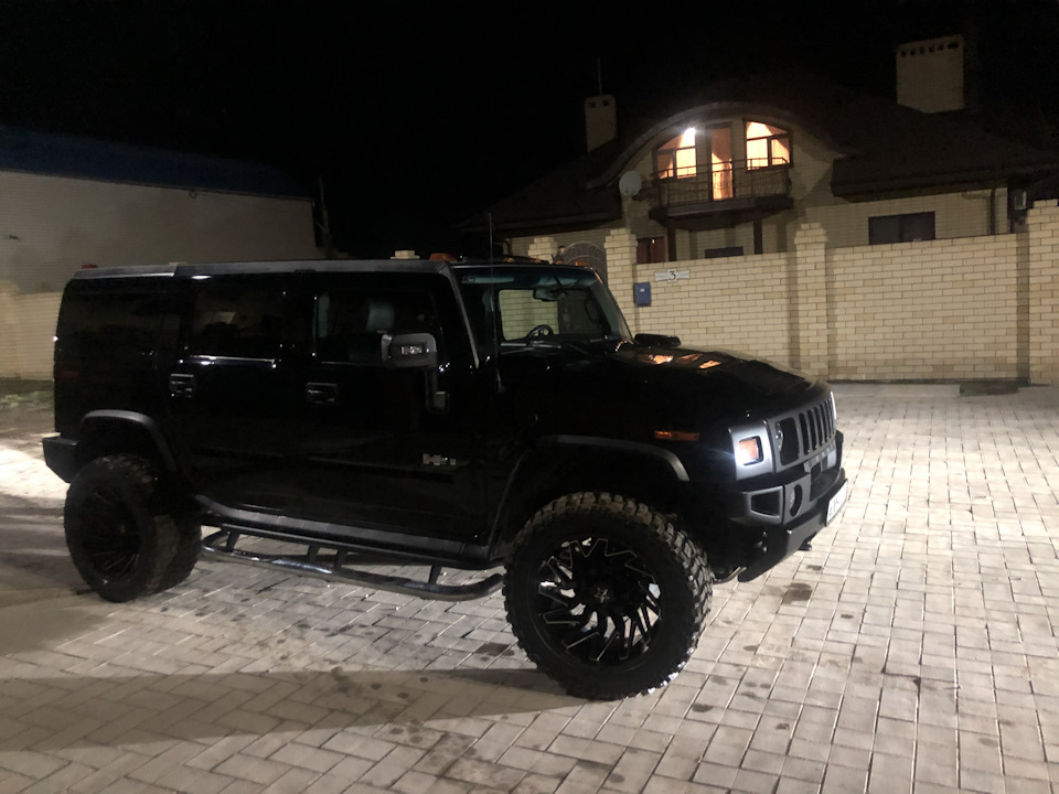 Hummer h2 черного цвета