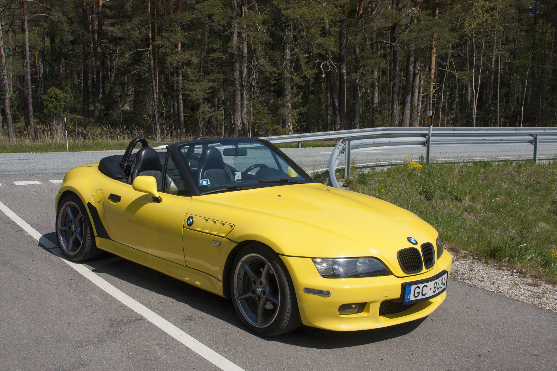 BMW z4 3 0 Р¶С‘Р»С‚С‹Р№