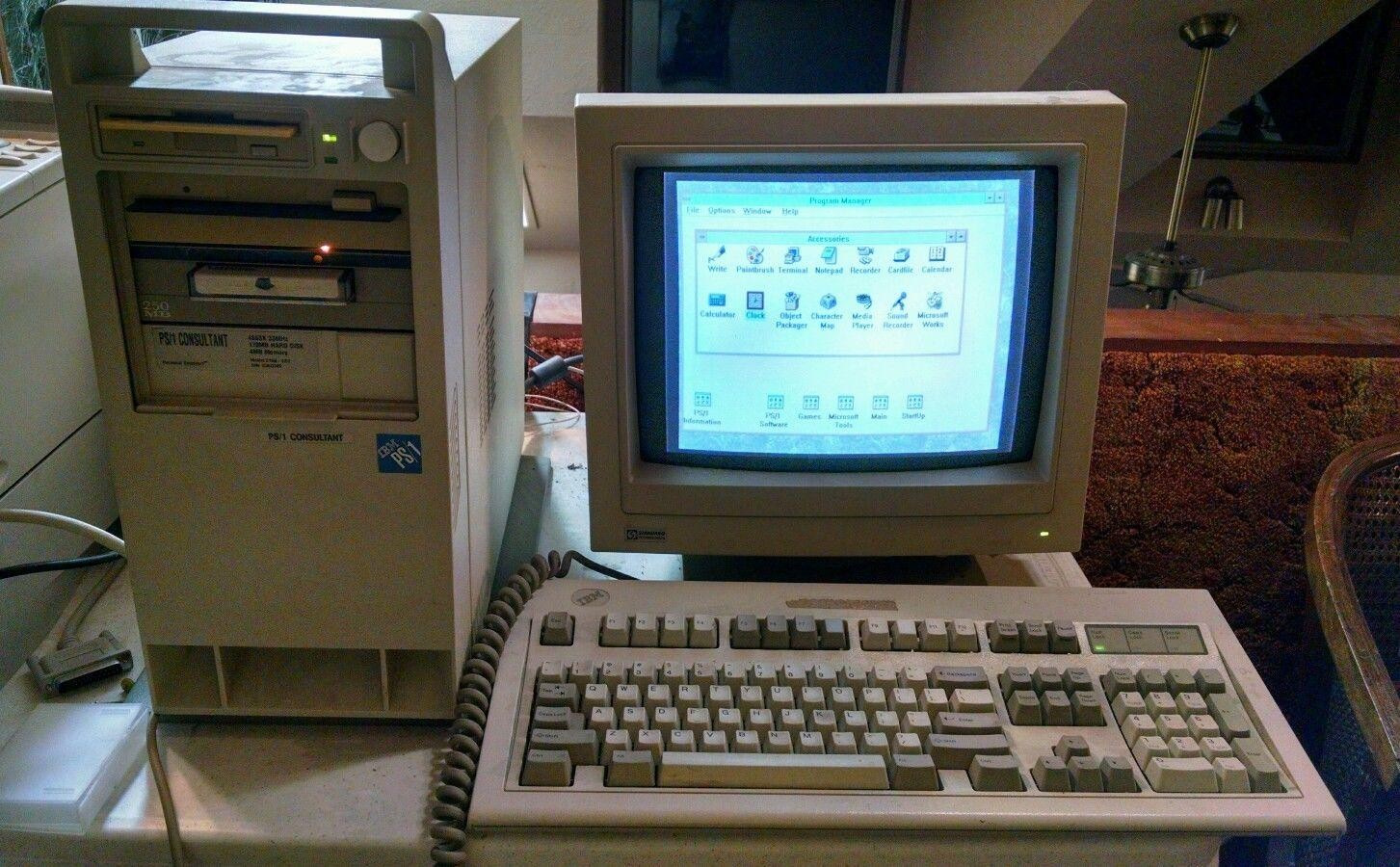 Данных в начале использовалась в. Компьютеры 80 IBM. ПК IBM 2000. IBM компьютеры 90-х. ПК IBM 1990 год.