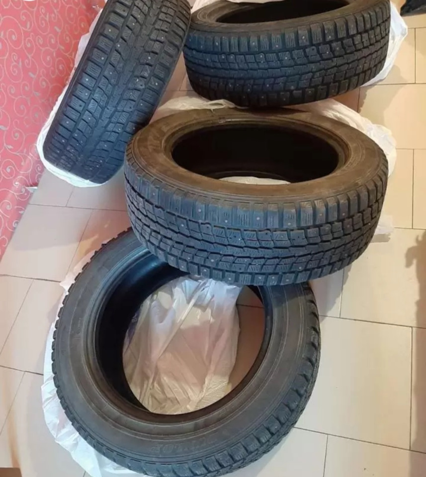 Шины зимние шипованные Dunlop 235/55 R17. Б/у | 16 000 ₽ в городе Москва |  DRIVE2