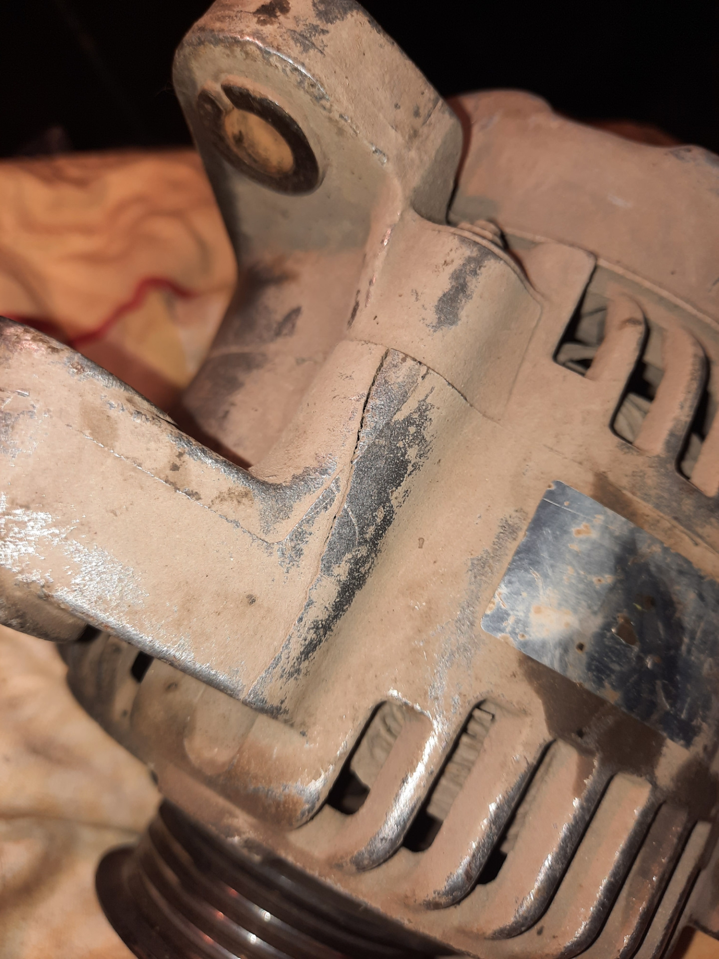 Пропала зарядка, лопнул генератор — Toyota Vitz (10), 1 л, 2004 года ...