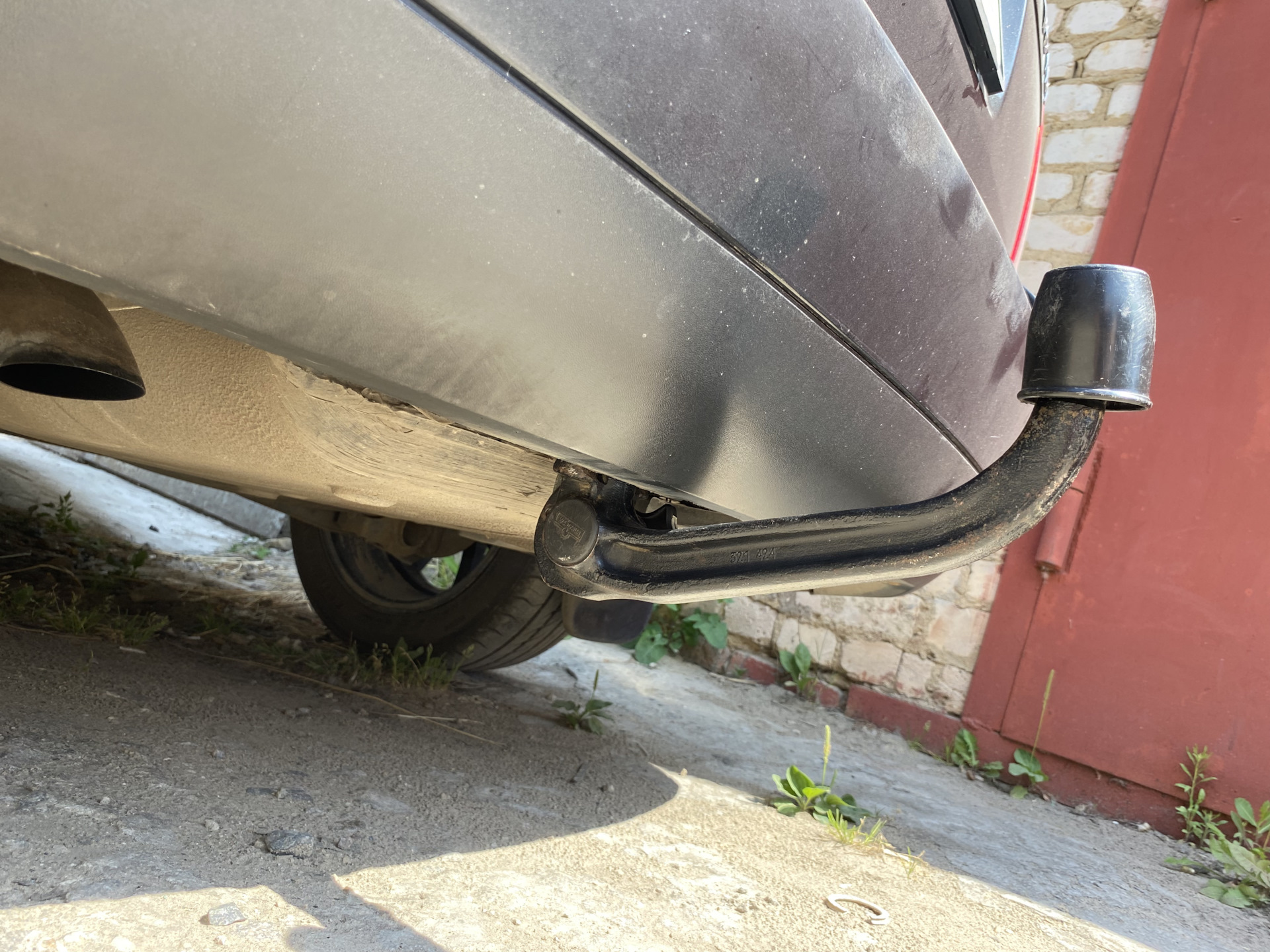 Крюк быстросъемный фаркопа (ТСУ) — Volkswagen Passat B5, 2,5 л., 2001 ...
