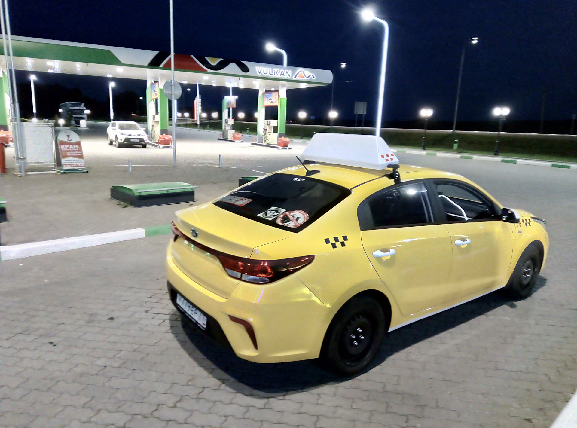 Киа рио такси, ещё фотки "от нечего делать")) — KIA Rio (4G), 1,4 л ...