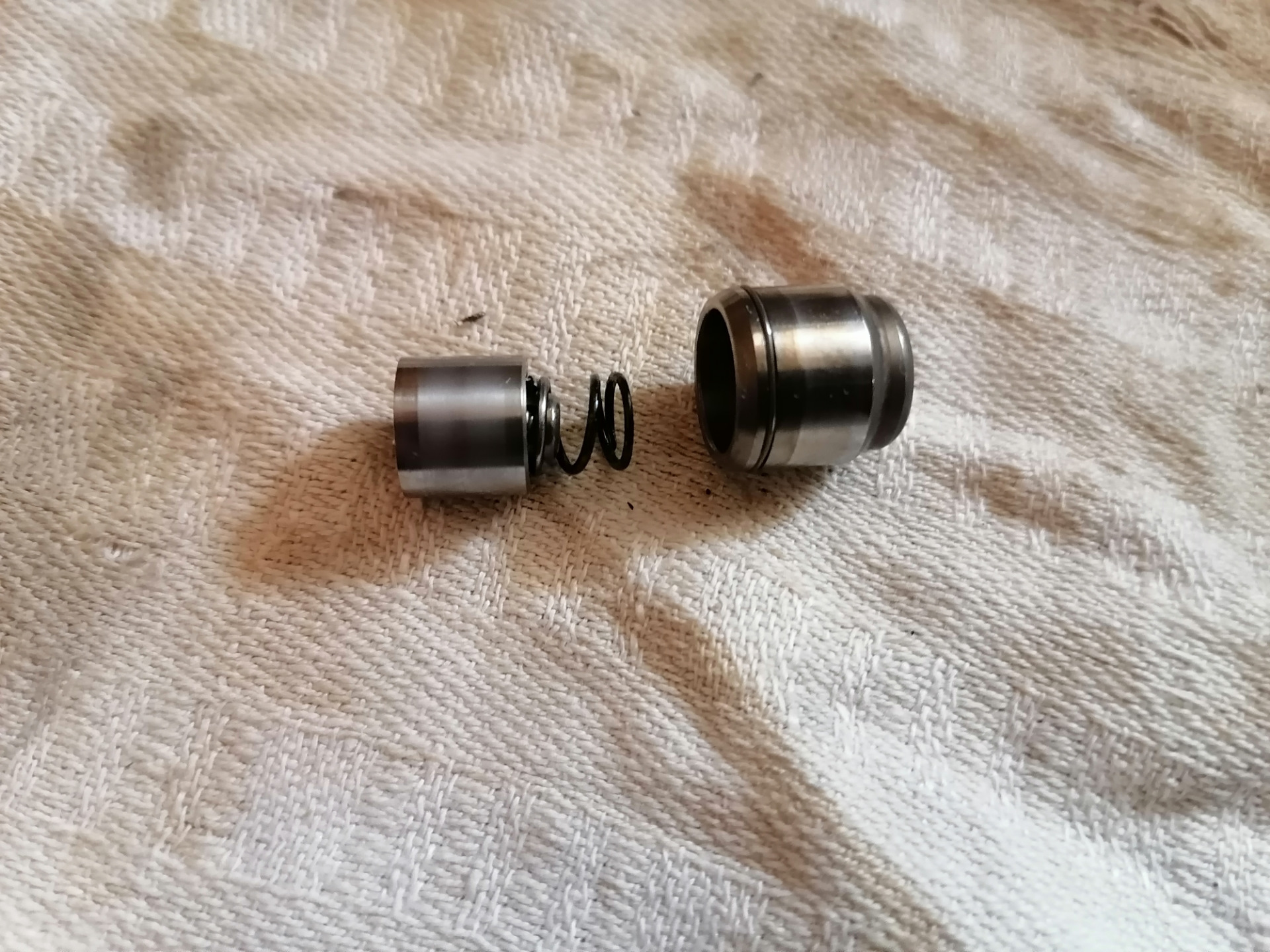 стук гидрокомпенсаторов устранение. присадка для гидрокомпенсаторов wurth. заглушка масляного канала гидрокомпенсатора ланос. присадка хадо в двигатель для гидрокомпенсаторов. промывка гидрокомпенсаторов opel omega.