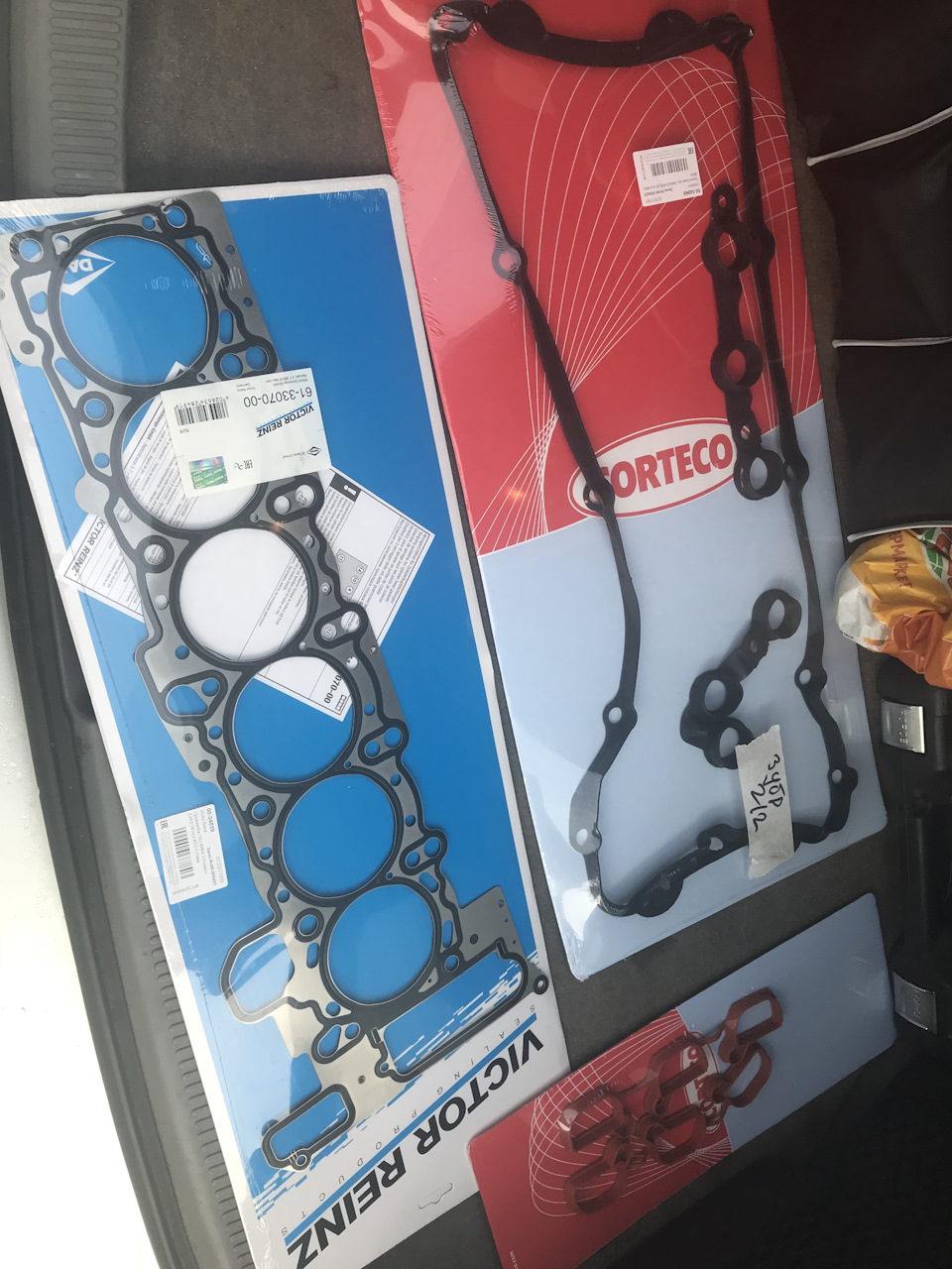 Фото в бортжурнале BMW X5 (E53). Запчасти на фото: 613307000