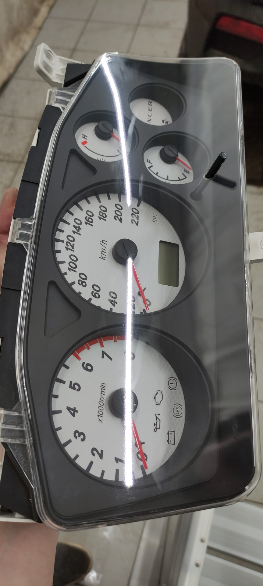 Полировка стекла(пластика) приборной панели — Mitsubishi Lancer IX, 1,6 ...