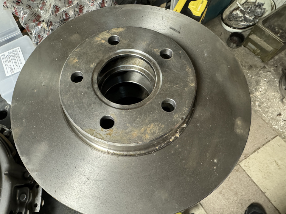 Диск тормозной Miles K000443 на Ford C-Max I, Ford Focus Sedan II, Ford ...