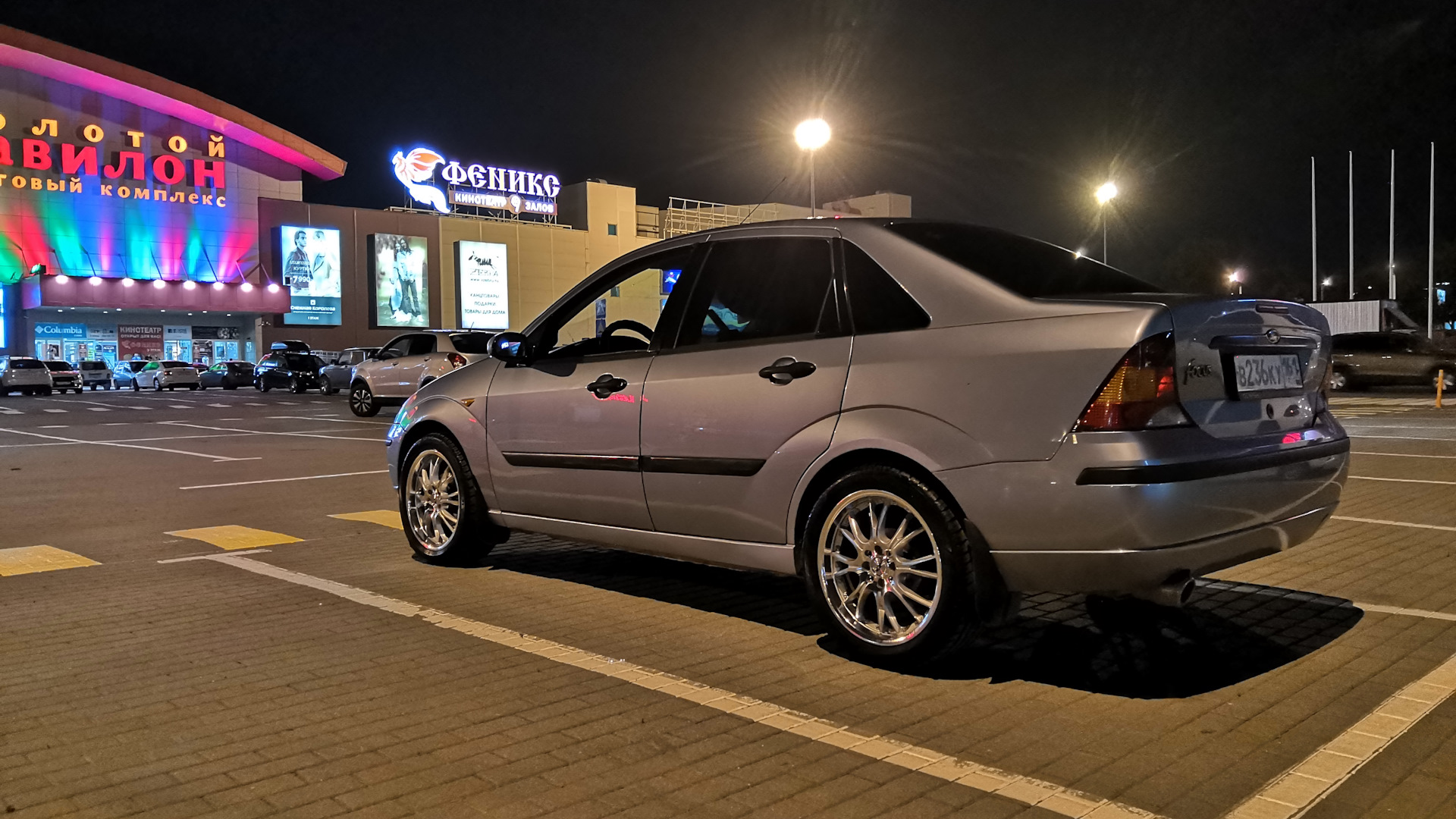 Ford Focus I Sedan 1.6 бензиновый 2004 | Stil [ʃtiːl] (нем.) на DRIVE2