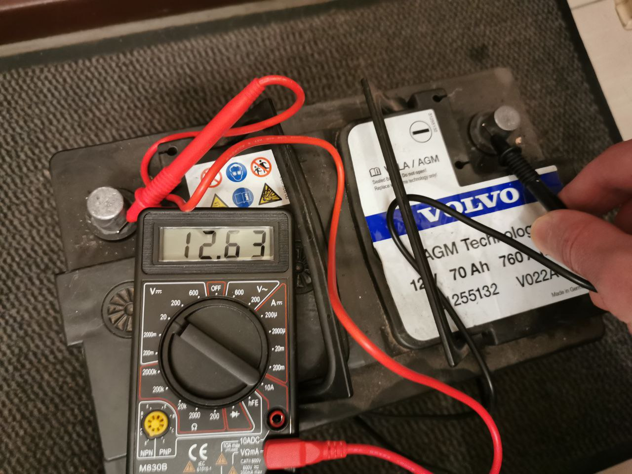 Зарядка автомобильного AGM-аккумулятора на зиму — Volvo XC60 (1G), 2,4 ...