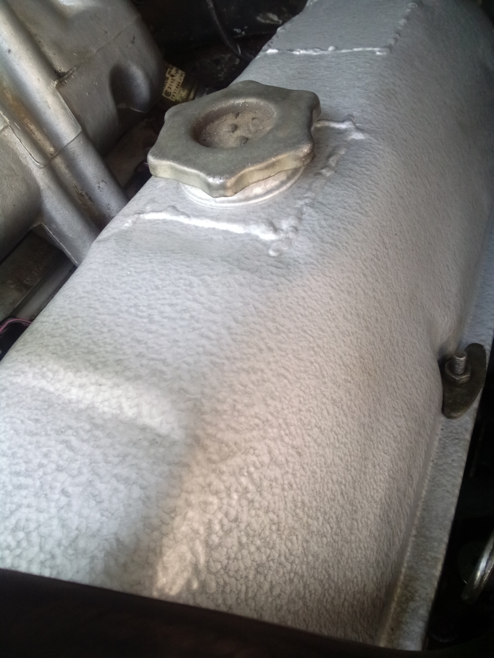 Такая крышка получилась, швы не стал зачищать потому что собираюсь закатать её СТПшкой. — Lada 2120 Надежда