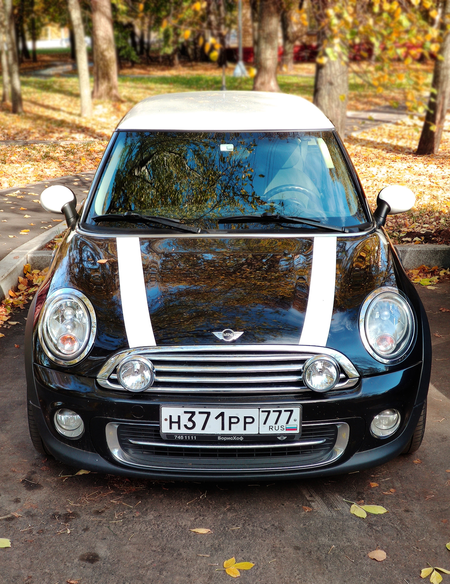 Установка дополнительных фар в решетку радиатора — MINI Cooper Mk II, 1 ...