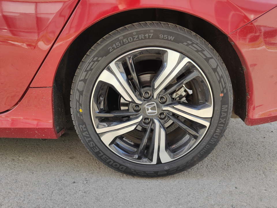 2 — Honda Civic 4D (10G)