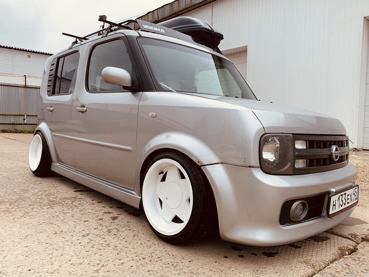 Nissan Cube z11