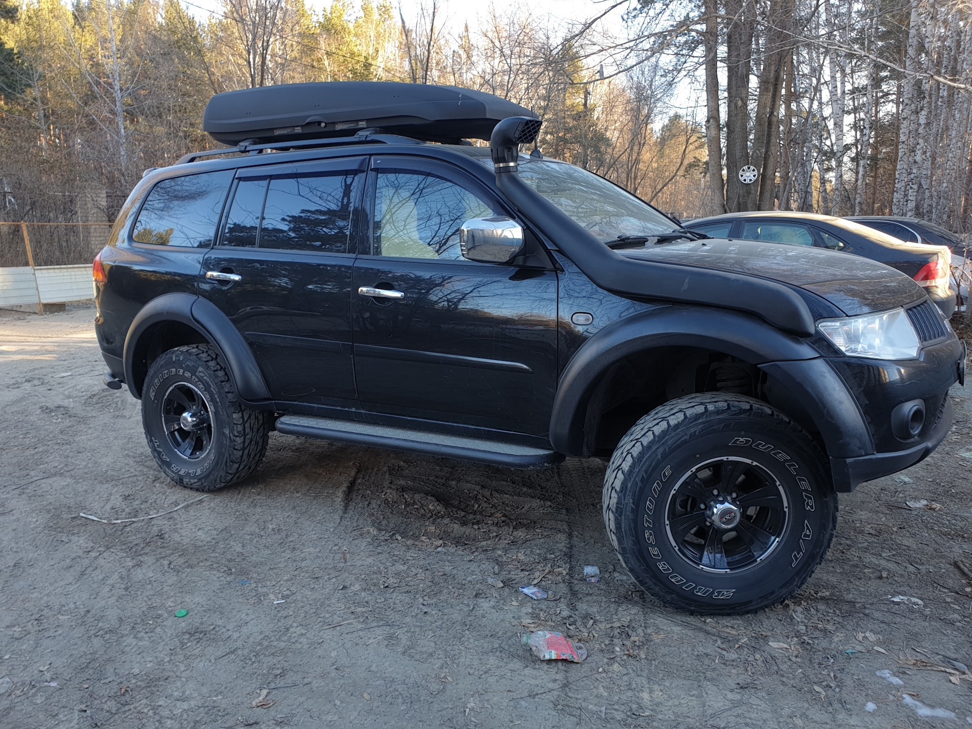 Арки паджеро спорт 2. Расширители арок для Mitsubishi Pajero Sport 2. Расширители Паджеро спорт 2. Расширители арок Паджеро спорт 2. Мицубиси Паджеро спорт 2 расширители арок.