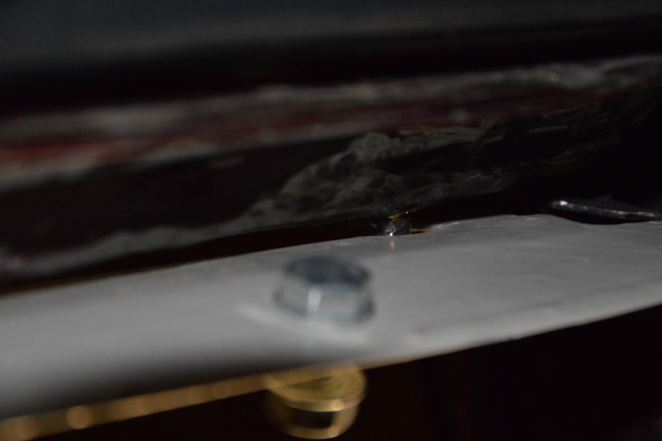 14 — Lada 2120 Надежда