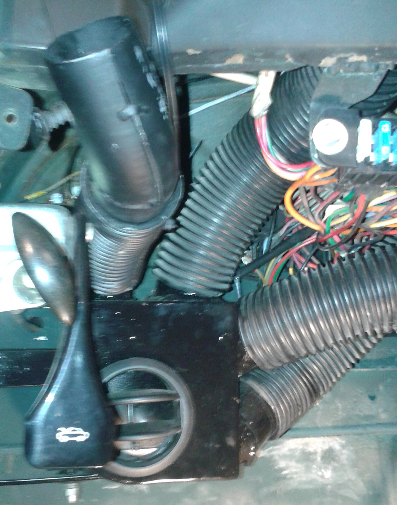 воздуховод уаз буханка. воздуховод уаз буханка. патрубок воздуховода уаз 452 буханка. воздуховоды печки газ 3110. воздуховод уаз буханка.