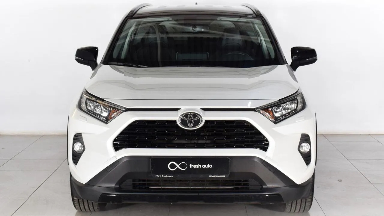 Toyota RAV4 (5G) 2.5 бензиновый 2021 | 2,5AT4WD Белый перламутр на DRIVE2