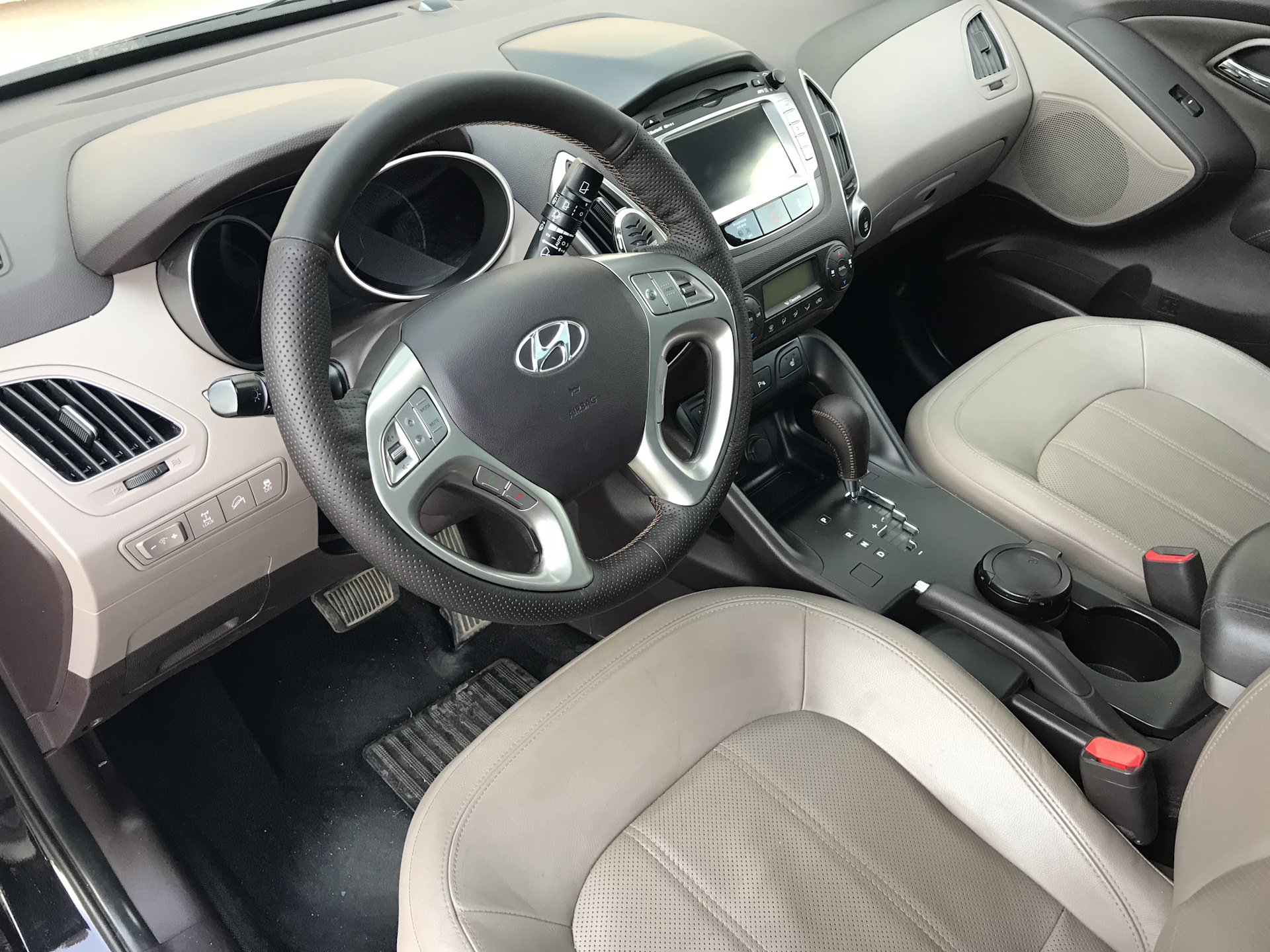 Hyundai ix35 2014 Interior