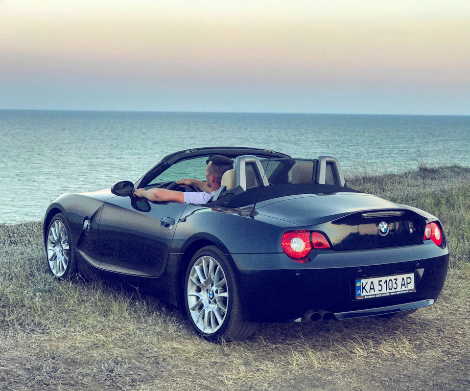 BMW z4 кабриолет синий