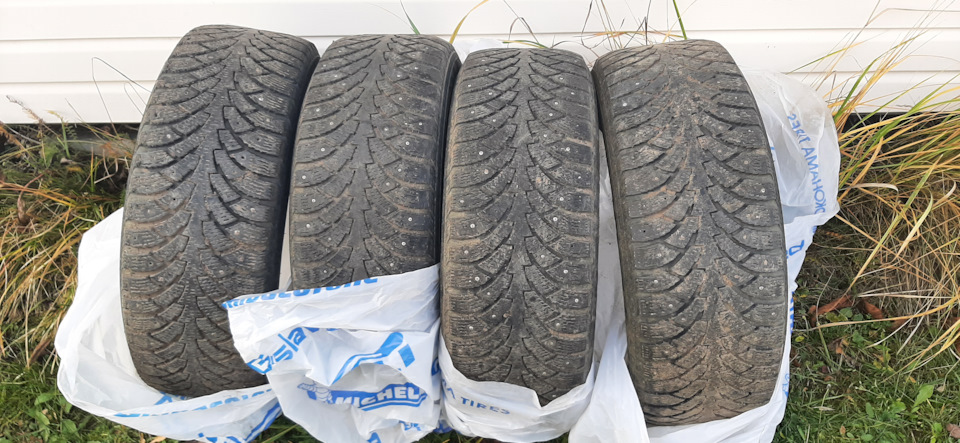 215 60 зима. Шип от резины. Nokian Tyres Hakkapeliitta 1 205/60 r16.