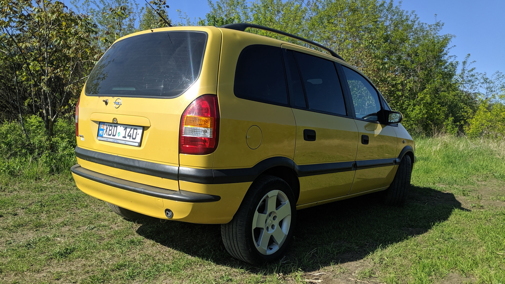 Opel Zafira A 2.2 бензиновый 2001 2.2i Желток на DRIVE2