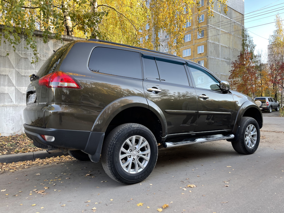 Паджеро спорт вибрация