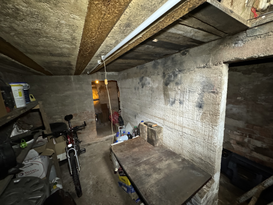 Как же правильно избавиться от сырости и плесени в подвале гаража? Как ...