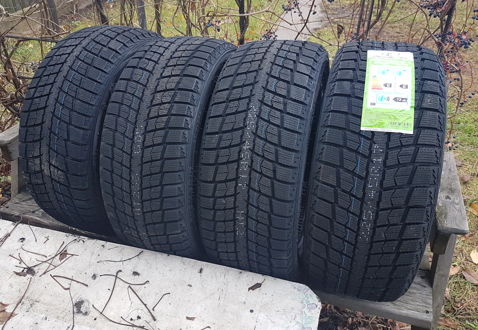 Linglong green max winter i 15. LINGLONG GREENMAX Winter Ice i-15. Шины LINGLONG 225/45r17. Автомобильная шина LINGLONG Green-Max Winter Ice i-15 SUV 275/50 r21 113t зимняя. Автомобильная шина LINGLONG Green-Max Winter Ice i-15 SUV 265/45 r21 104t зимняя.