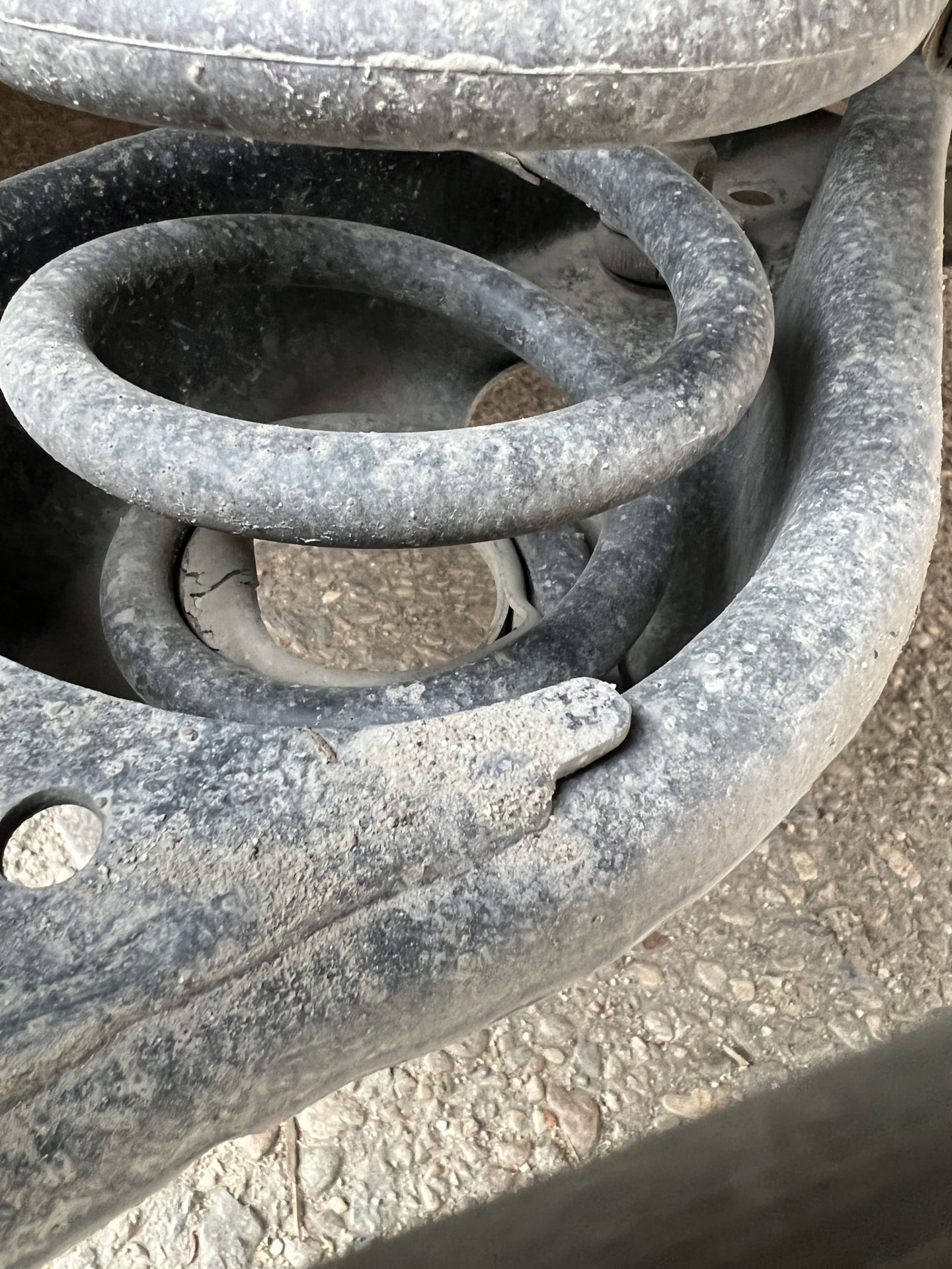 Изолятор задней спиральной пружины (оригинал) — Toyota RAV4 (IV), 2 л ...