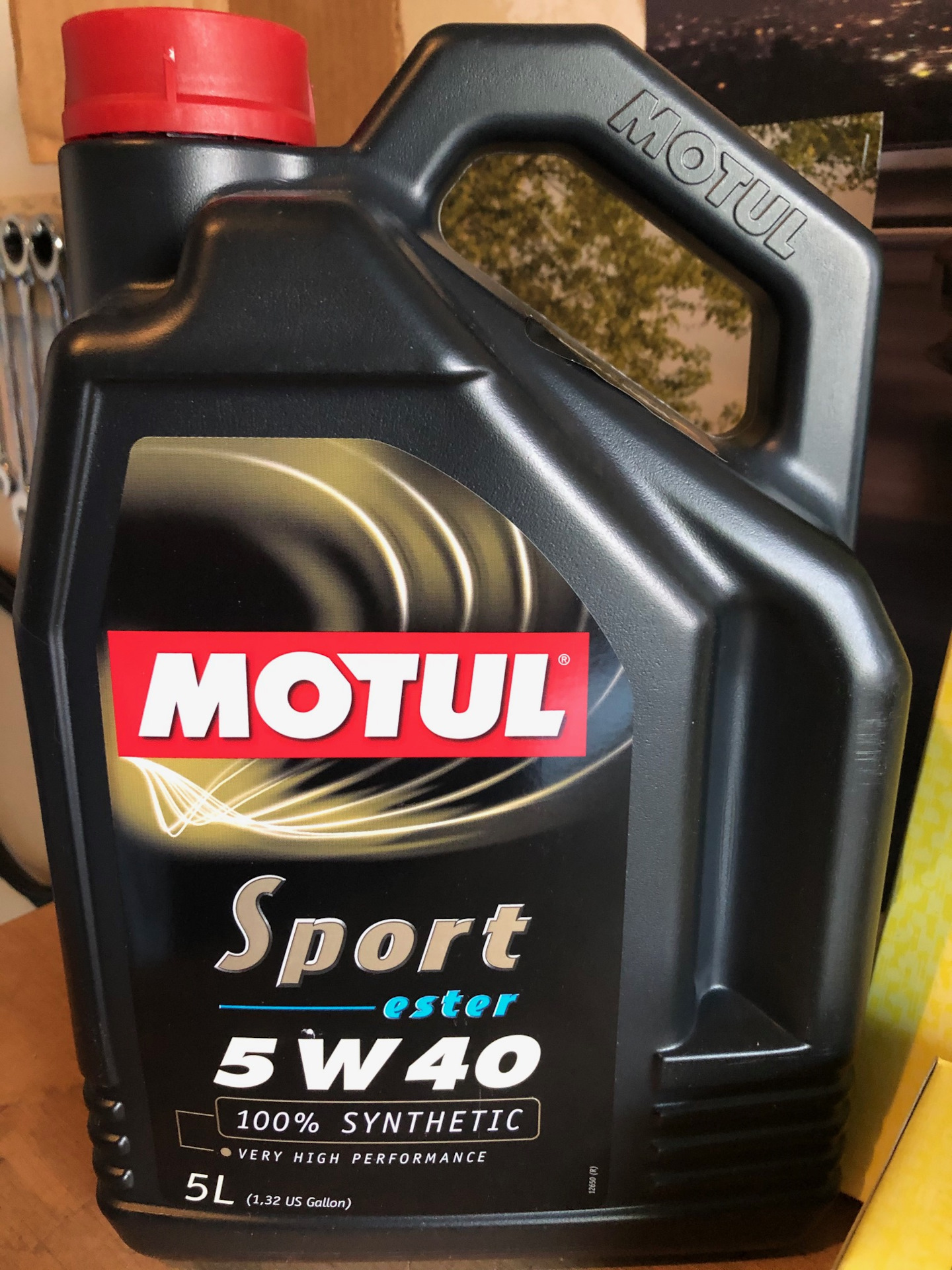 Масло км. Моторное масло Part number 710 5w40 ester. Motul спорт.