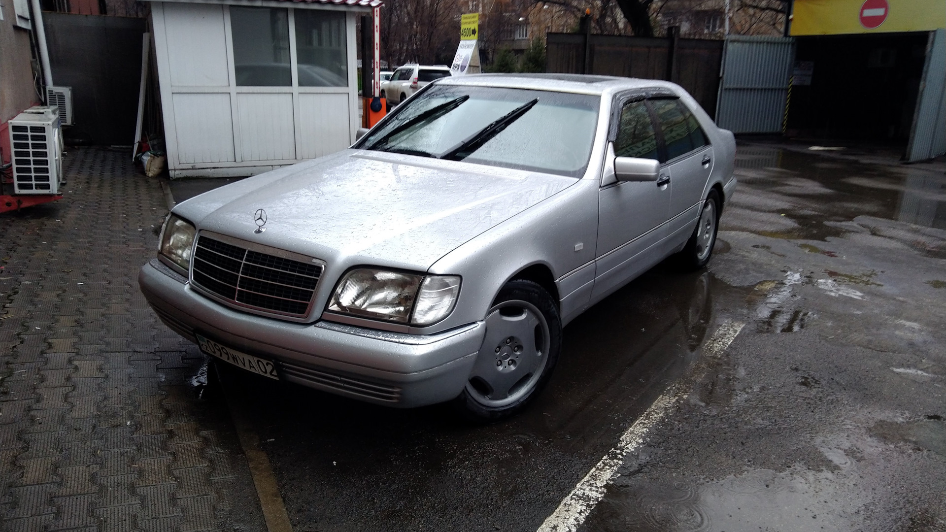 Мерседес 140 черный. W140 рестайлинг long серый. Мерседес 140 1998. Мерседес cl 140 купе. Мерседес 140 1998.
