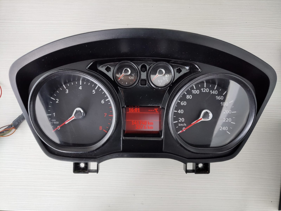 Пропайка приборной панели Форд Фокус 2 — Ford Focus II Sedan, 1,6 л ...