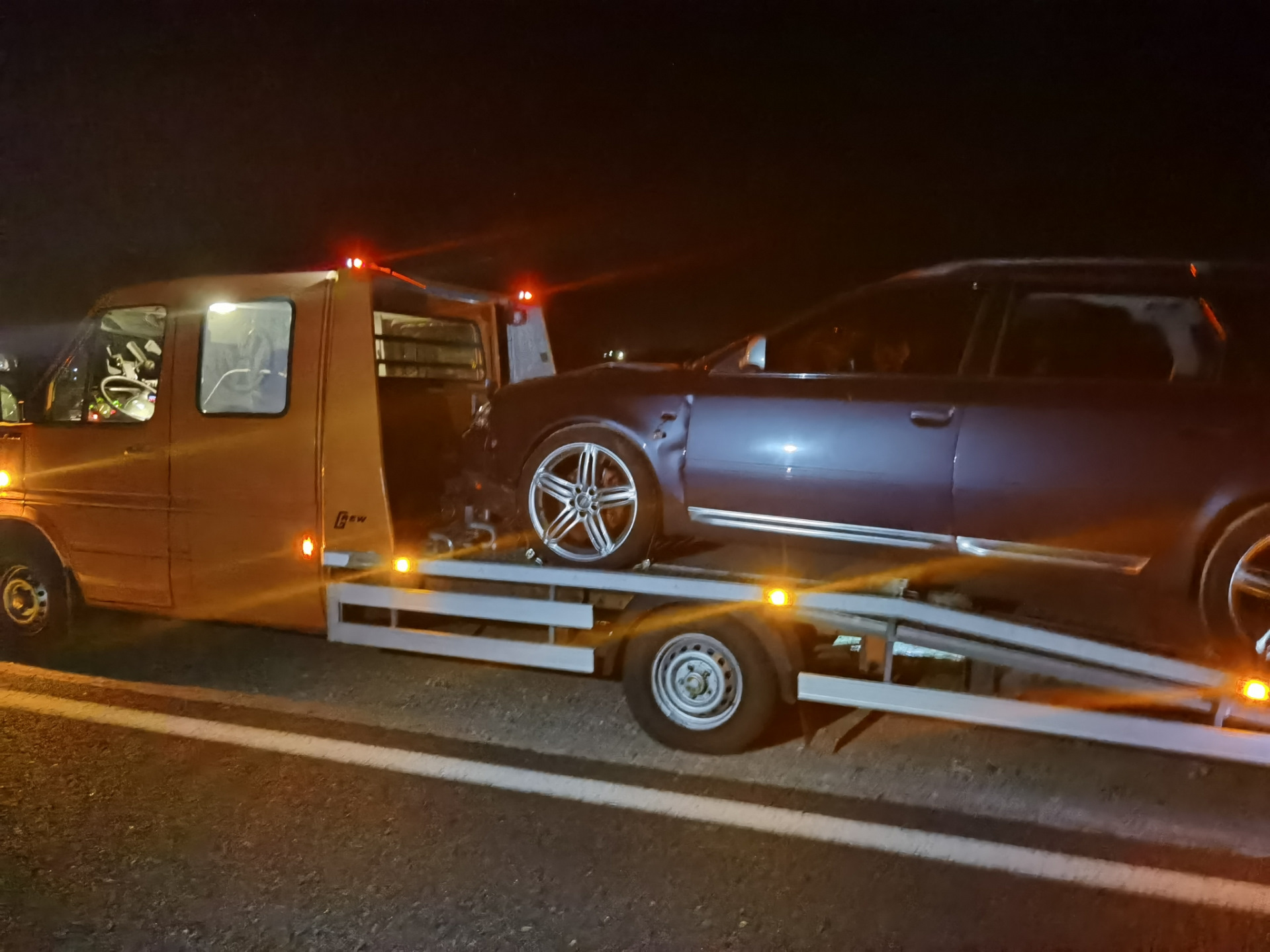 ремонт водонагревателя своими руками потек. катионит отработанный. гнилые водопроводные трубы. после двух лет эксплуатации. коррозия труб водоснабжения.