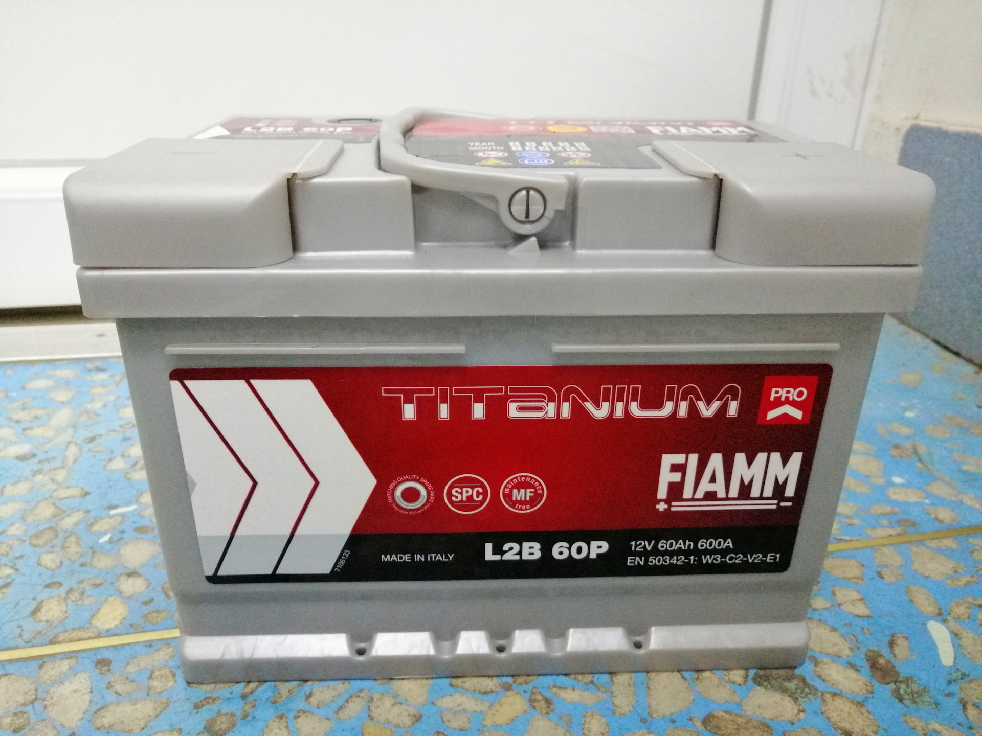 FIAMM Titanium Pro 60. FIAMM Titanium Pro. АКБ FIAMM расшифровка даты. FIAMM расшифровка даты производства.