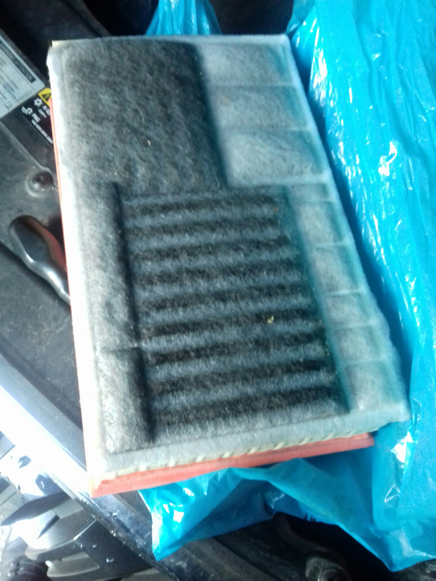 Воздушный фильтр кодиак 2. Фильтр воздушный kodiaq 1. Масляный фильтр skoda kodiaq 2. 4 турбо. 4.