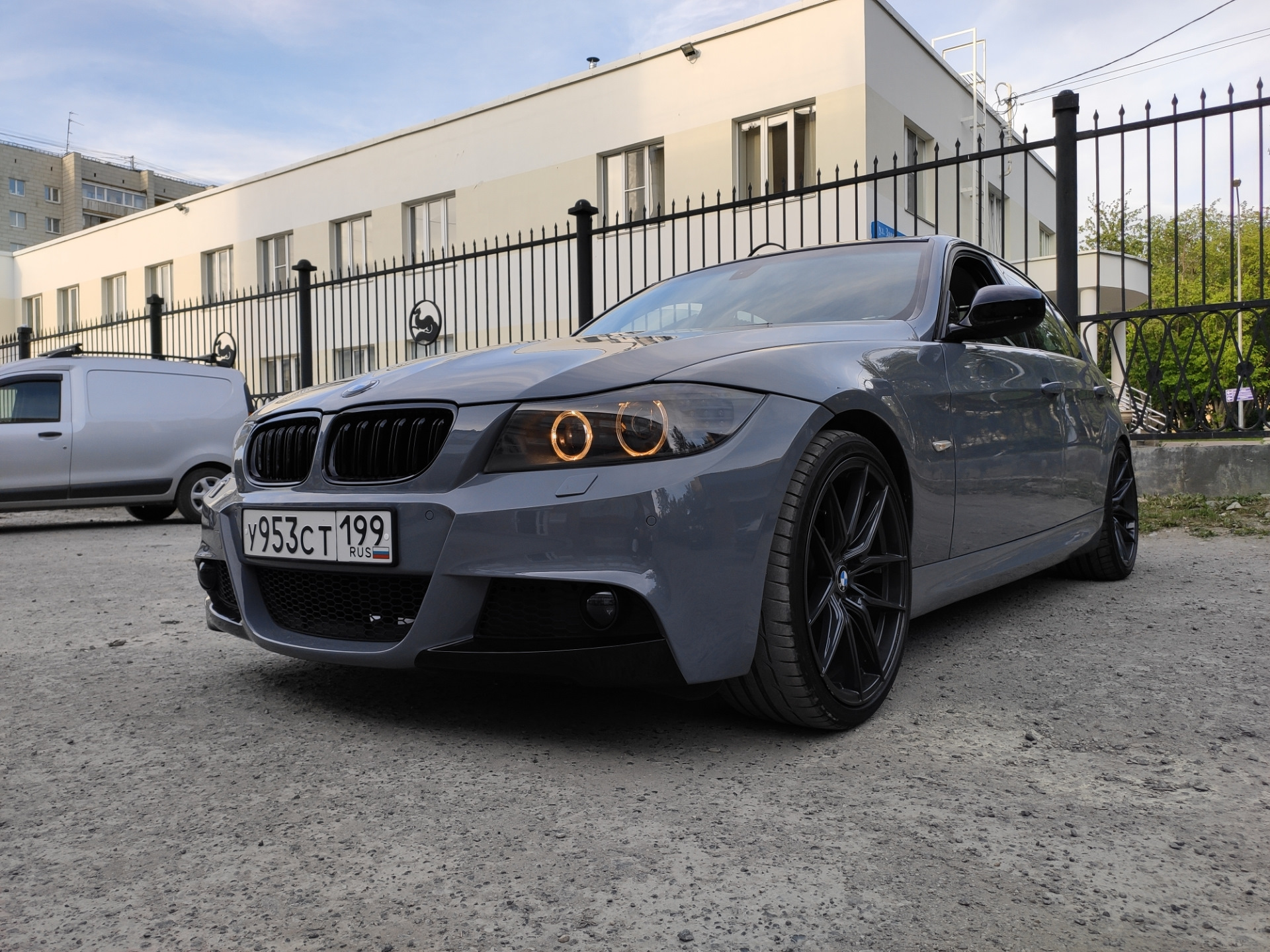 Nardo Grey BMW 3 f30