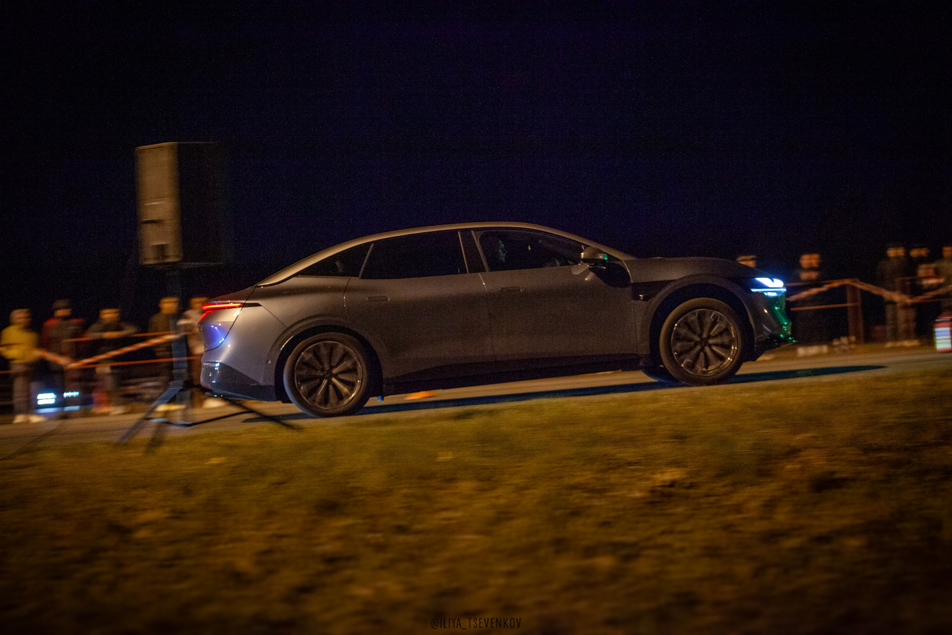 один поехал вообще))) — Zeekr 007