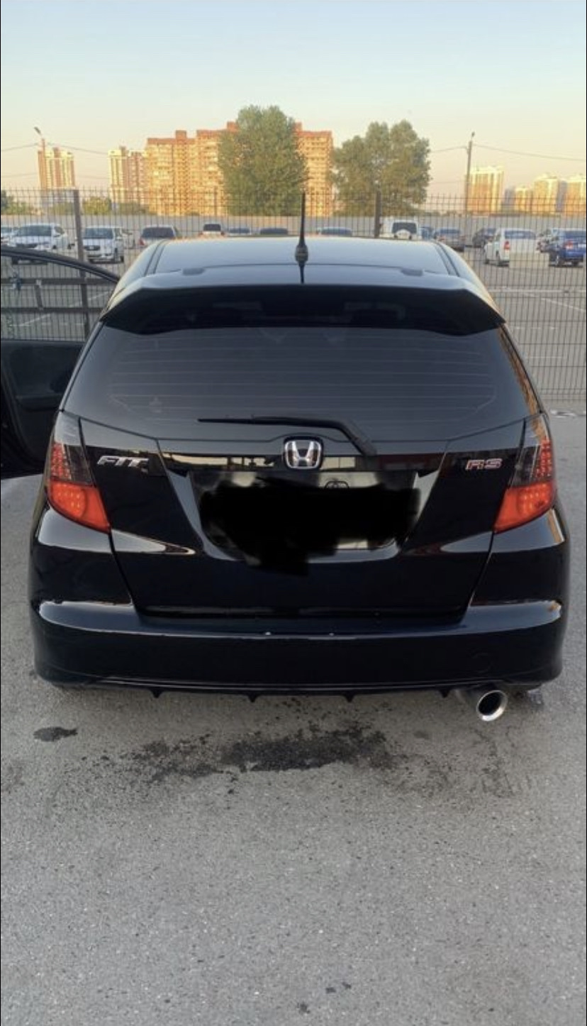 Тюнинг/фонари/завод/FITa — Honda Fit (2G), 1,5 л, 2009 года ...